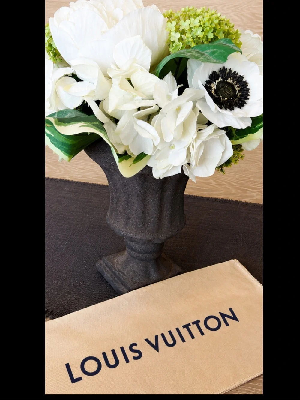 Louis Vuitton Dauphine MM